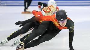 概率论中的“大数定律”与“中心极限定理”是如何左右赌桌胜负的？（从大数定律到中心极限定理：赌桌输赢的数学真相）