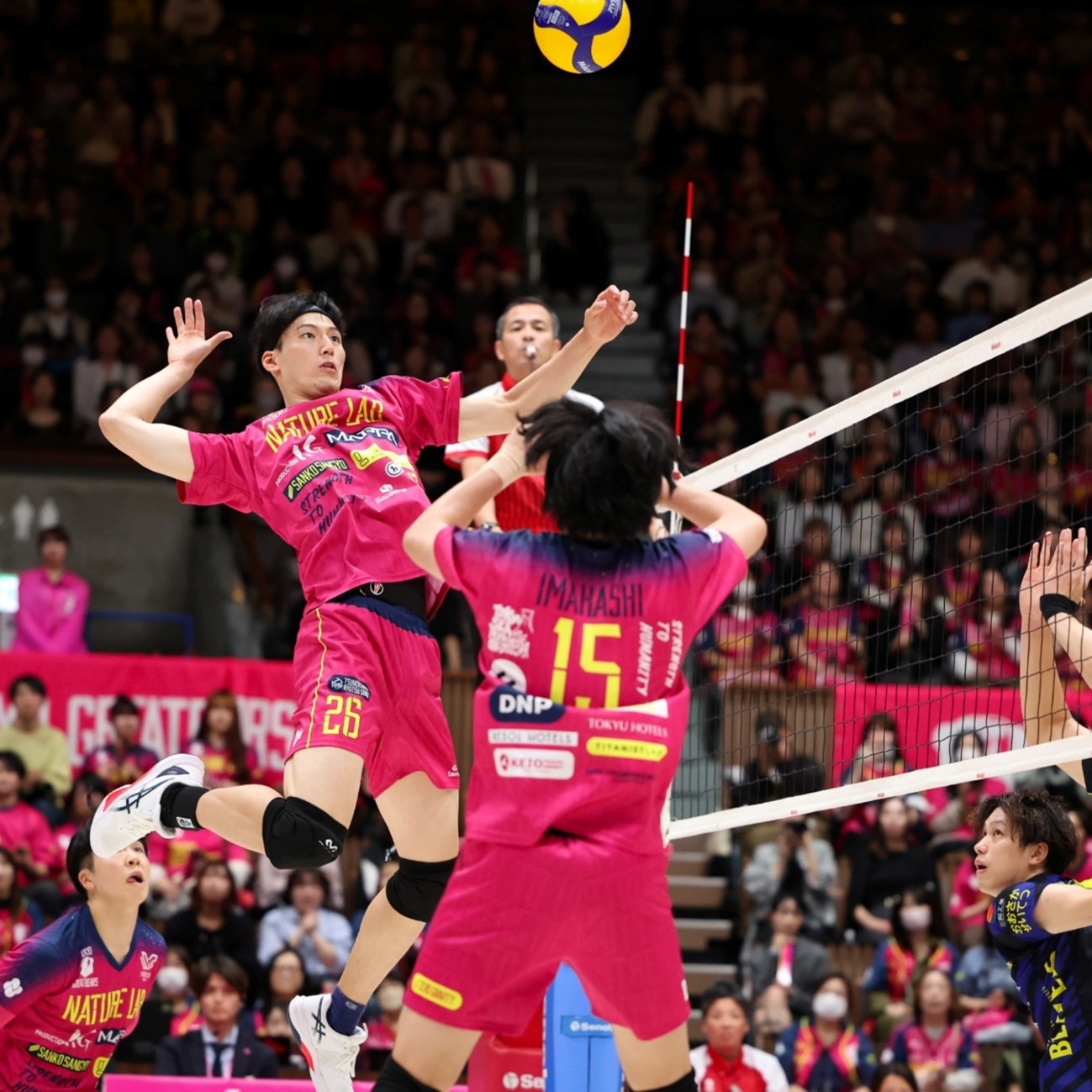 进步明显！四分之一赛程刚过，猛龙胜场数已经达到上赛季一半